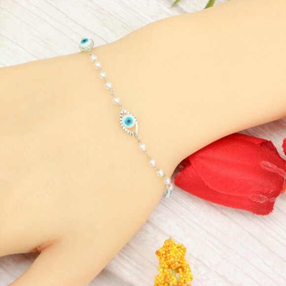 "Trendy Handmade Bracelet – A Thoughtful Gift for Girls & Women | UNVRC1407 - Picture 5 of 10